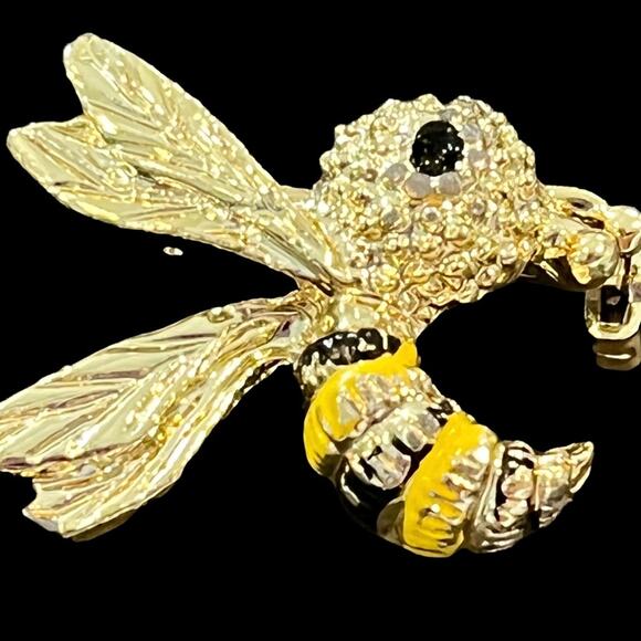 American Vintage GERRYS BEE PIN BROOCH Insect Wasp Hornet Gold 1” Signed - Picture 3 of 3